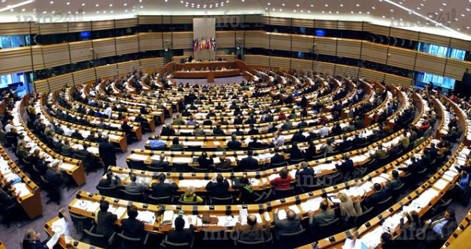 Que contient exactement la résolution finale de l’UE sur le Gabon ?