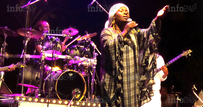 Un double concert pour le come back d’Annie Flore Batchiellilys au Gabon