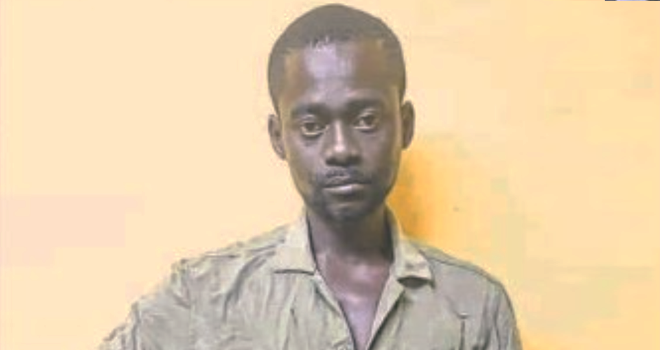 Nzeng-Ayong&nbsp;: il saigne au couteau une quinquagénaire sous les yeux de passants