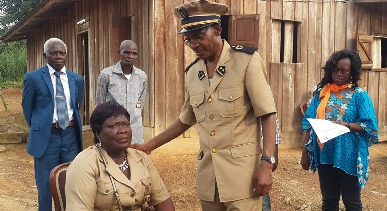 Les chefs de village et de canton du Gabon obtiennent jusqu’à 233% de plus sur leur salaire